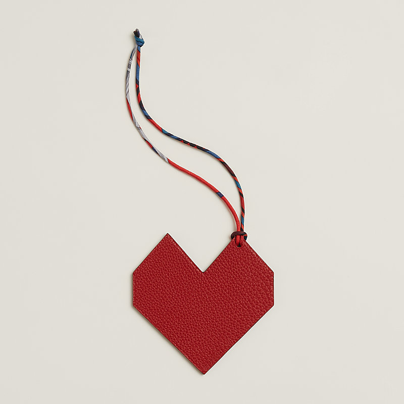 heart-charm--1053148 01-worn-3